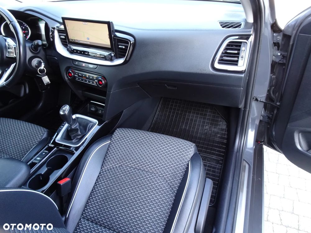 Kia XCeed 1.5 T-GDI L - 17