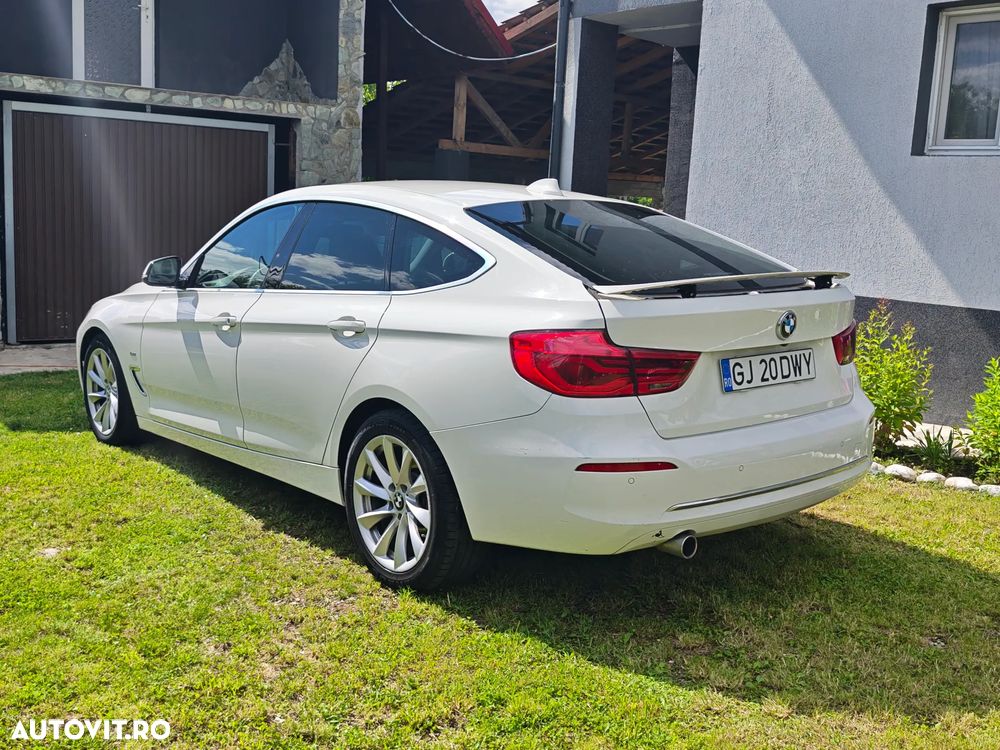 BMW Seria 3 318d Aut. Luxury Line - 1