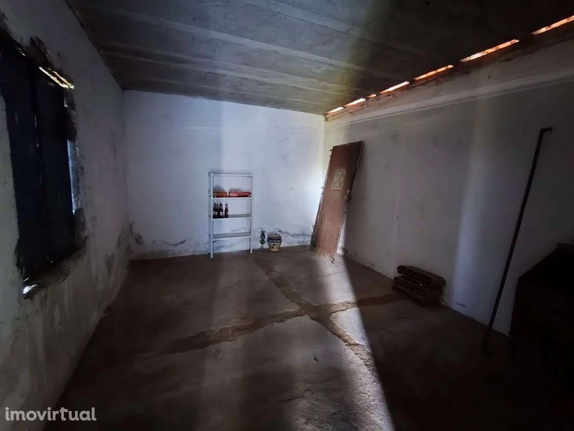 Terreno de 1750 m²  e Armazém - Grande imagem: 5/15