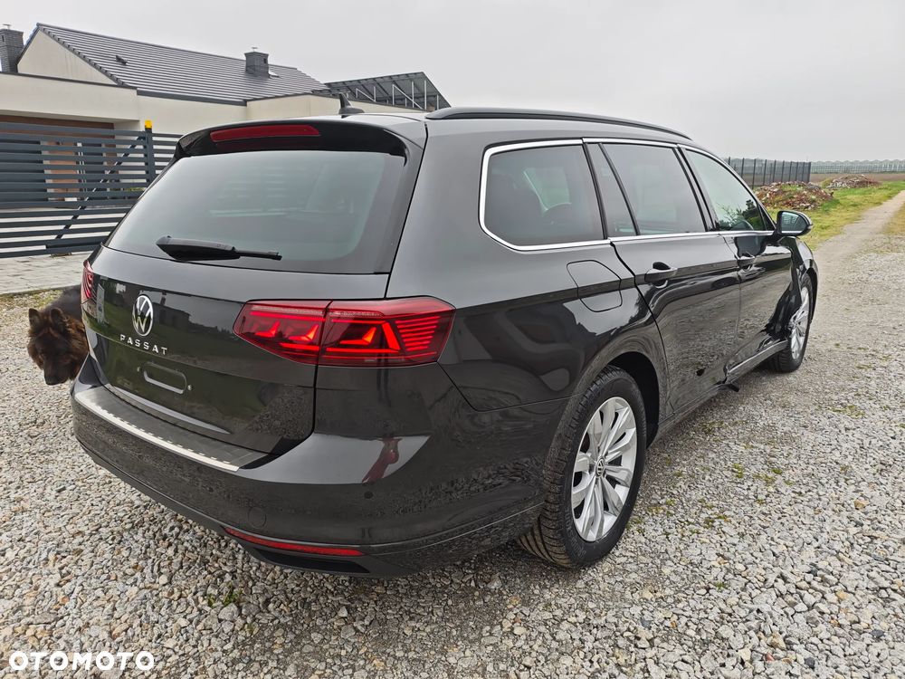 Volkswagen Passat 2.0 TDI EVO Elegance DSG - 5