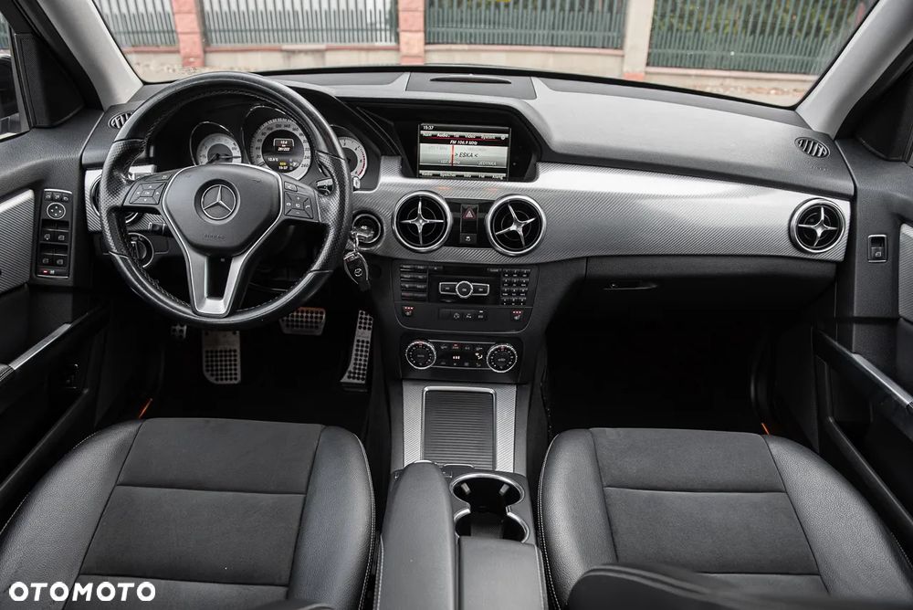 Mercedes-Benz GLK 250 CDI DPF 4Matic BlueEFFICIENCY 7G-TRONIC SPORT EDITION - 31