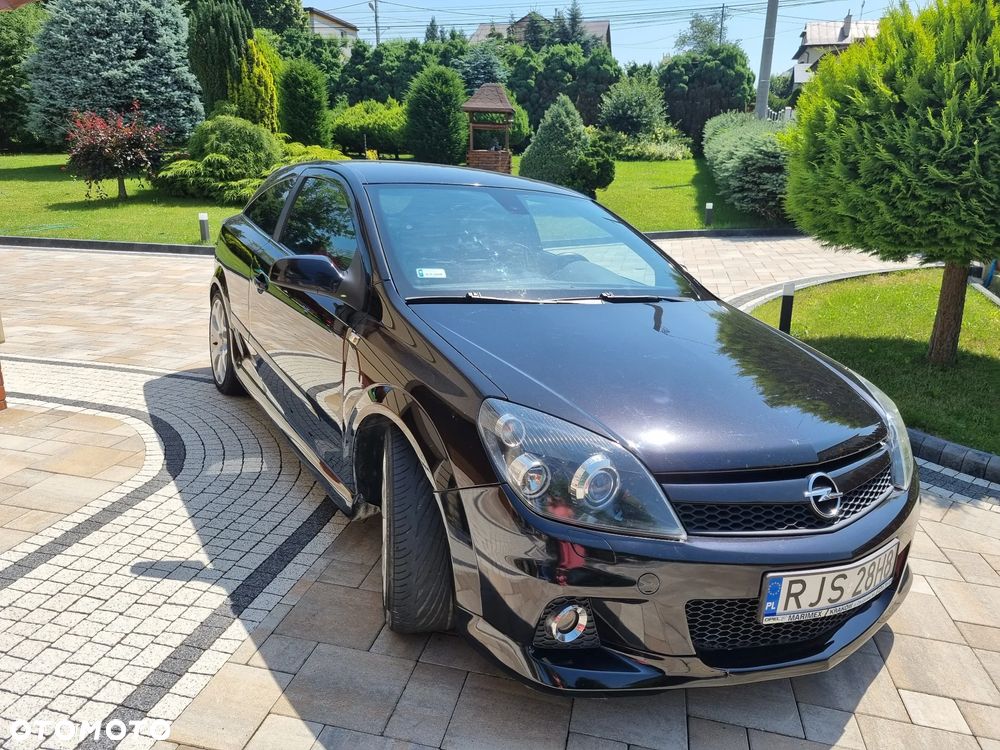 Opel Astra 2.0 T OPC - 26