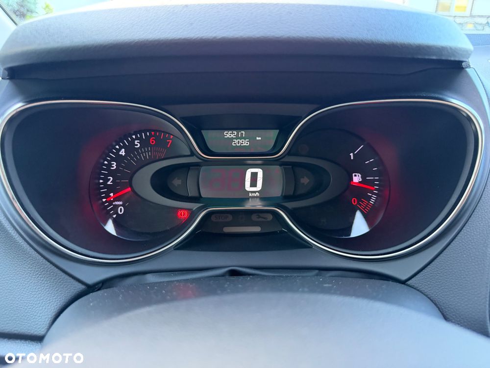 Renault Captur - 10