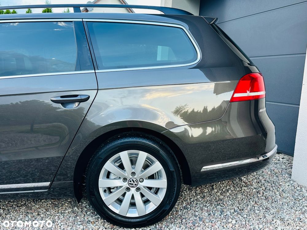 Volkswagen Passat 2.0 TDI DSG Highline - 9
