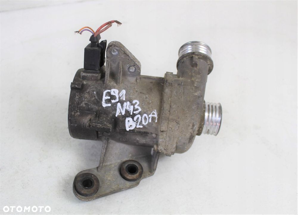 POMPA WODY BMW E90 E92 E81 E87 2.0B N43 7586928 - 1