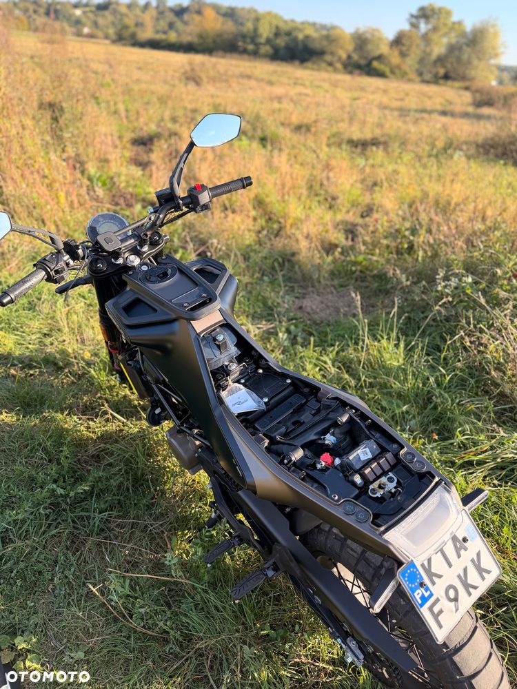 Husqvarna Svartpilen - 22