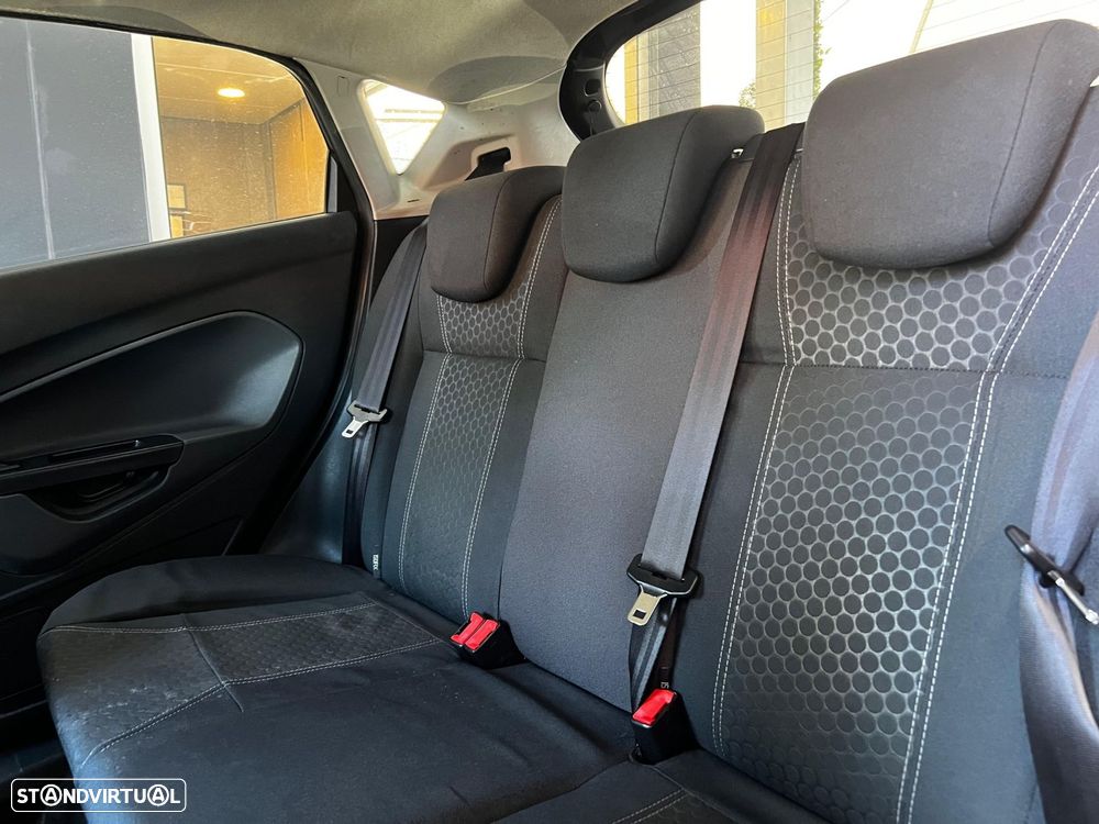 Ford Fiesta 1.4 TDCI Titanium - 12