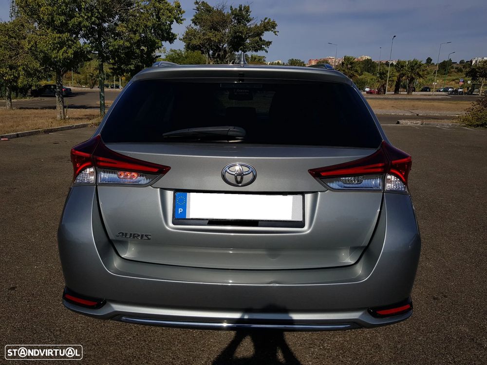 Toyota Auris Touring Sports 1.4 D-4D C.+P.Techo+P.Sport - 46