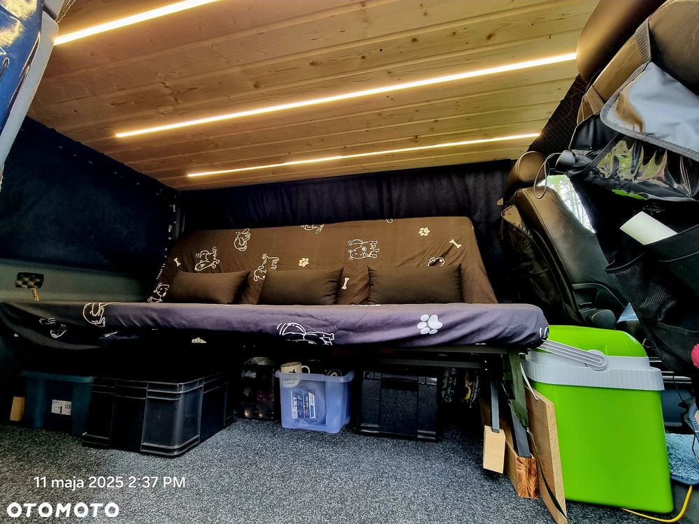 Volkswagen Caravelle GL - 12