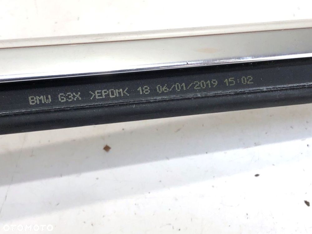 LISTWA ZGARNIAJĄCA PRZÓD PRAWY  BMW 5 (G30, F90) 2016 - 2022 530 e Plug-in-Hybrid 135 kW [184 KM] - 4