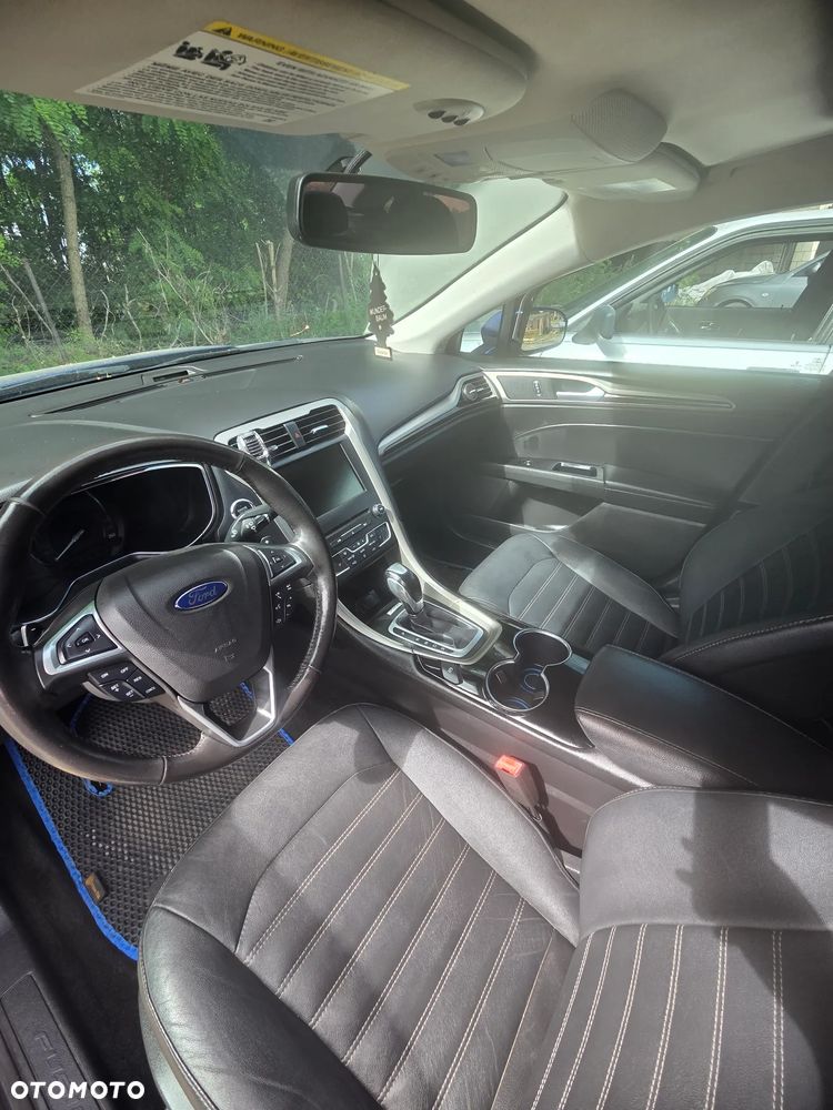 Ford Mondeo 2.0 EcoBoost Titanium - 9