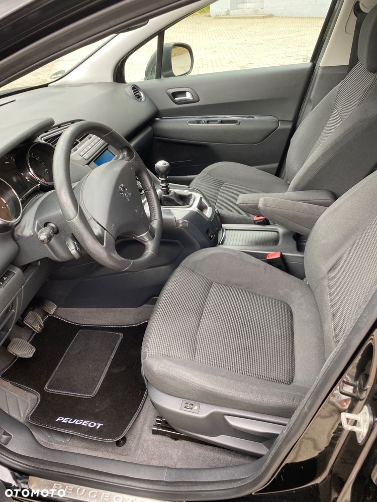 Peugeot 5008 2.0 HDi Family - 16