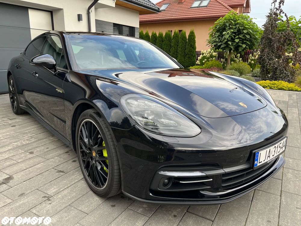 Porsche Panamera 4 E-Hybrid Executive - 4