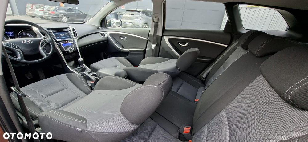 Hyundai i30 1.6 GDI Style - 21