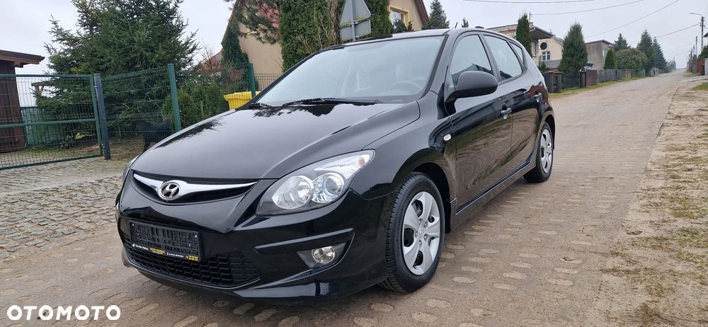 Hyundai i30 i30cw 1.4 UEFA EURO 2012 Edition - 1