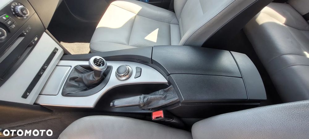 BMW Seria 5 - 21