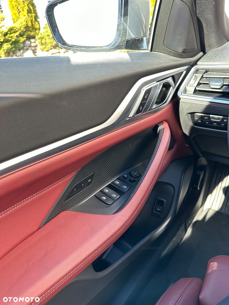 BMW i4 - 17