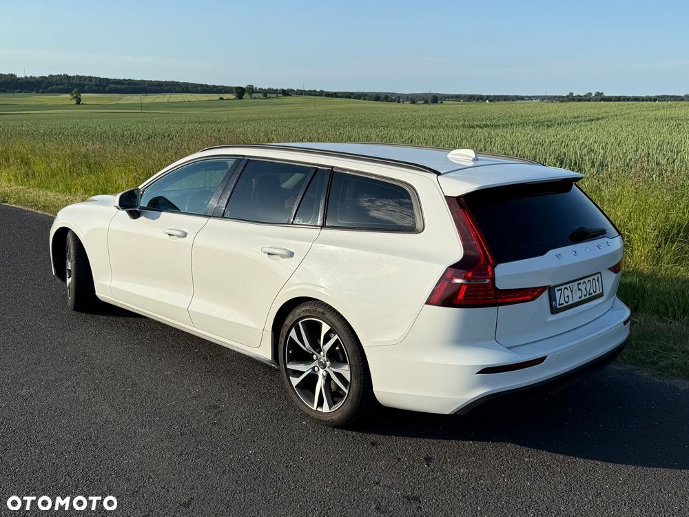 Volvo V60 D3 Momentum Pro - 9