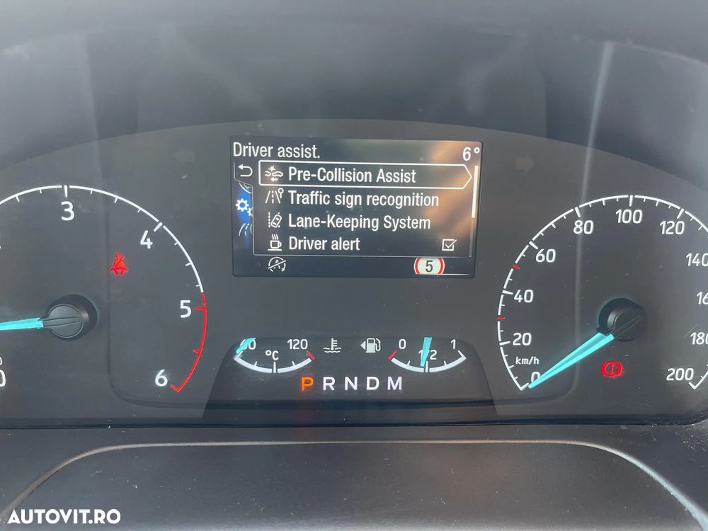 Ford Tourneo Custom - 15