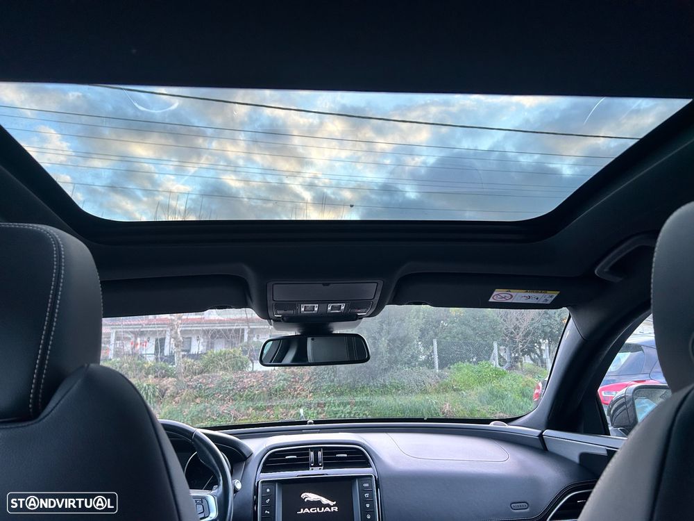 Jaguar XE 20d AWD Aut. R-Sport - 8