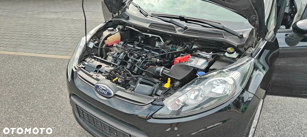 Ford Fiesta 1.25 SYNC Edition - 32