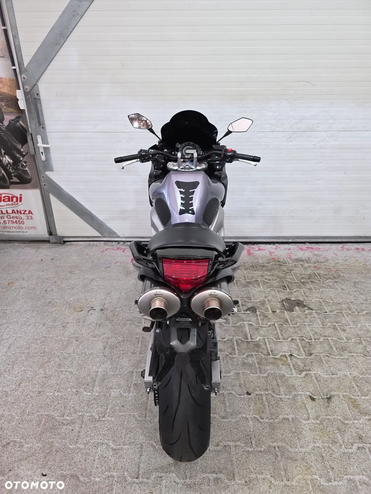 Yamaha FZ - 26