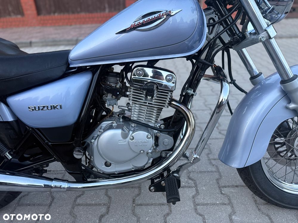 Suzuki GZ - 8