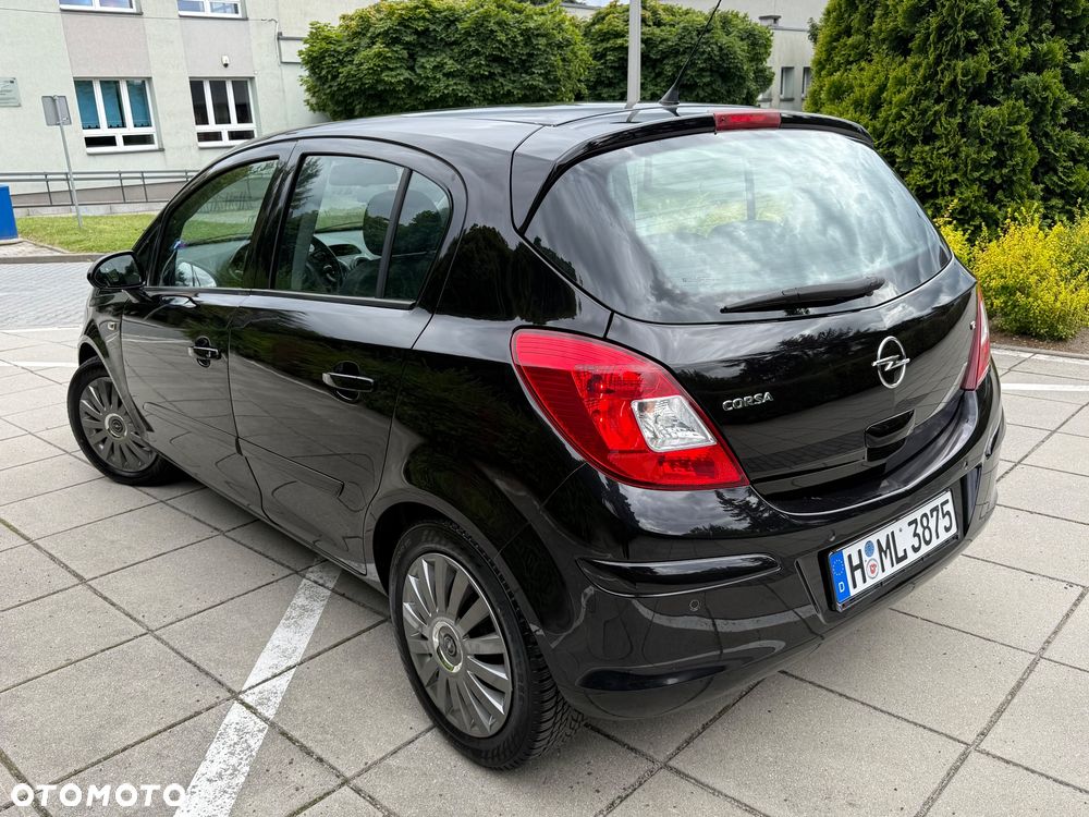 Opel Corsa 1.2 16V Cosmo EasyTronic - 4