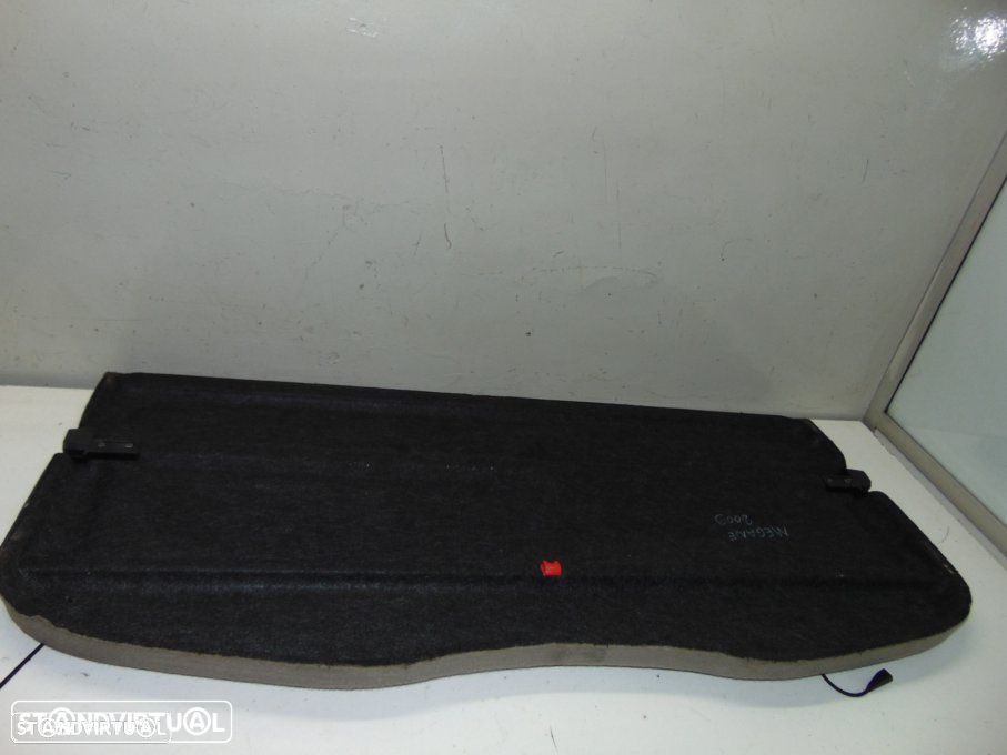 renault Megane de 2003 - chapeleira da mala - 1