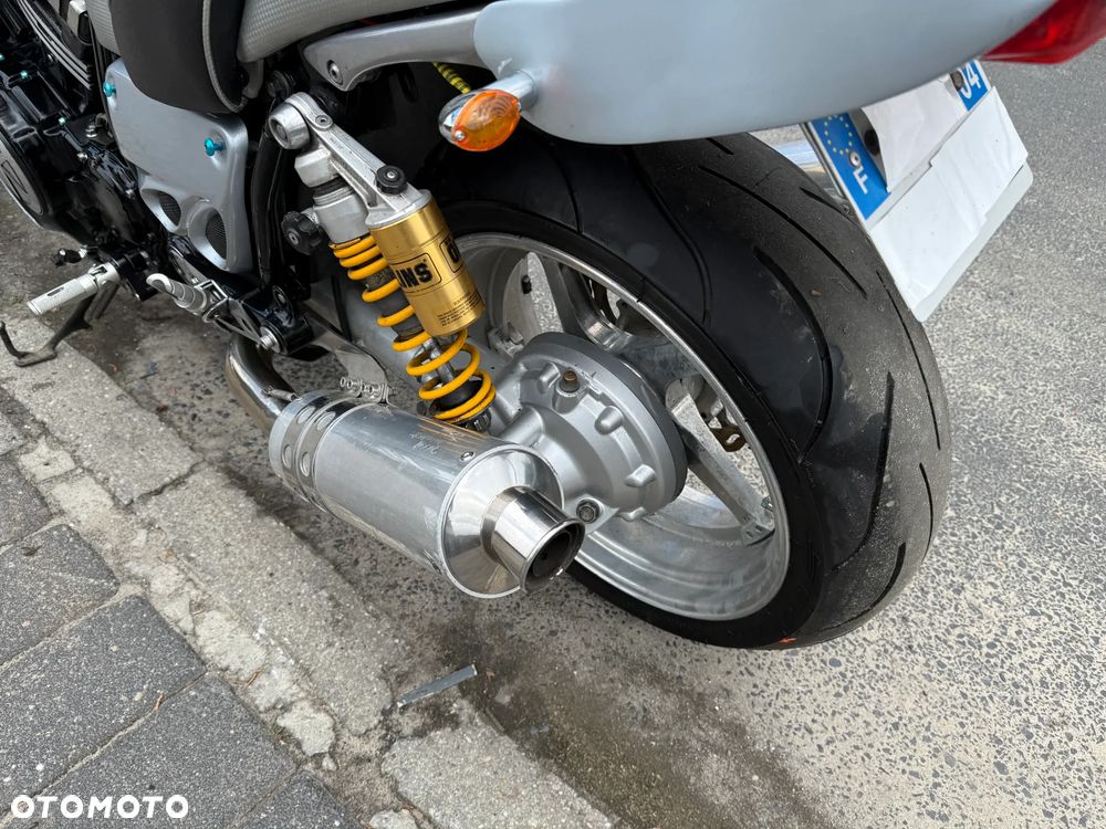 Yamaha V-MAX - 37