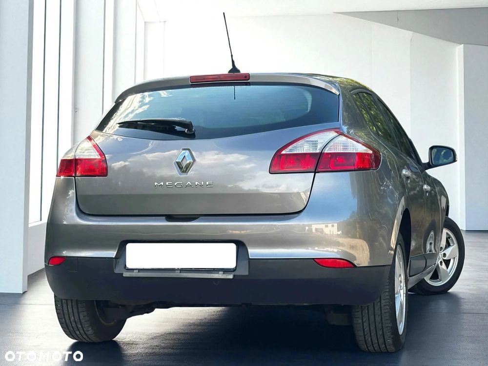 Renault Megane 1.6 16V 110 Dynamique - 14
