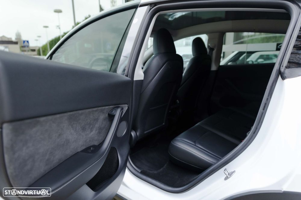 Tesla Model Y Long Range Tração Integral - 13