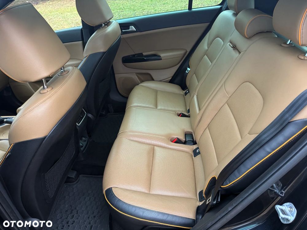 Kia Sportage 1.7 CRDI Business Line L 2WD - 11