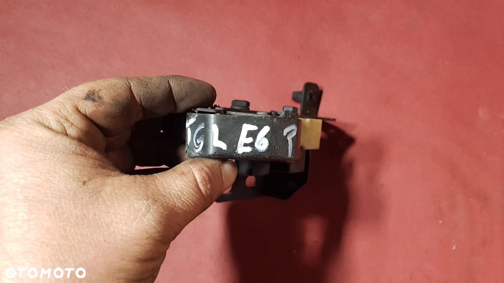 ZAMEK KLAMKA MOCOWANIE MASKI PRAWY MAN TGL TGM EURO 6 81971166084 - 5