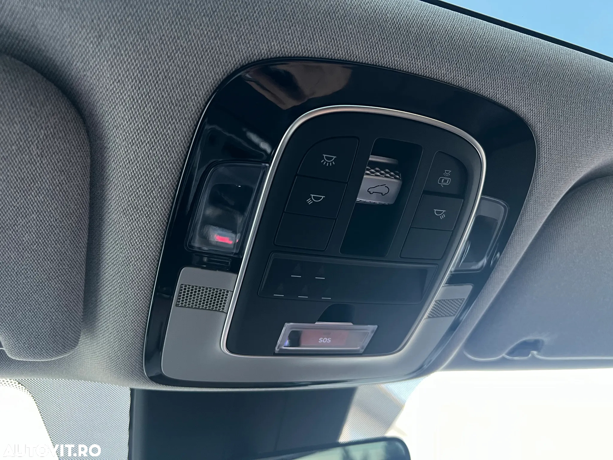 Hyundai Santa Fe Plug-in Hybrid 1.6 l 265 CP 4WD 6AT Luxury - 29
