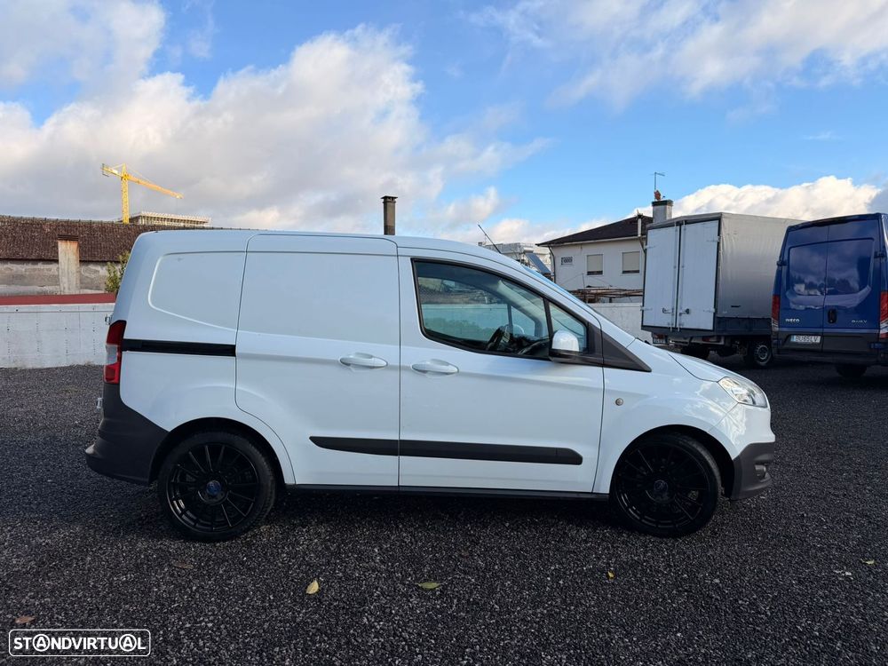 Ford Transit Courier 1.5 TDCi Sport - 11