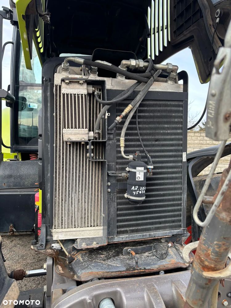 Claas AXION 810 - 17