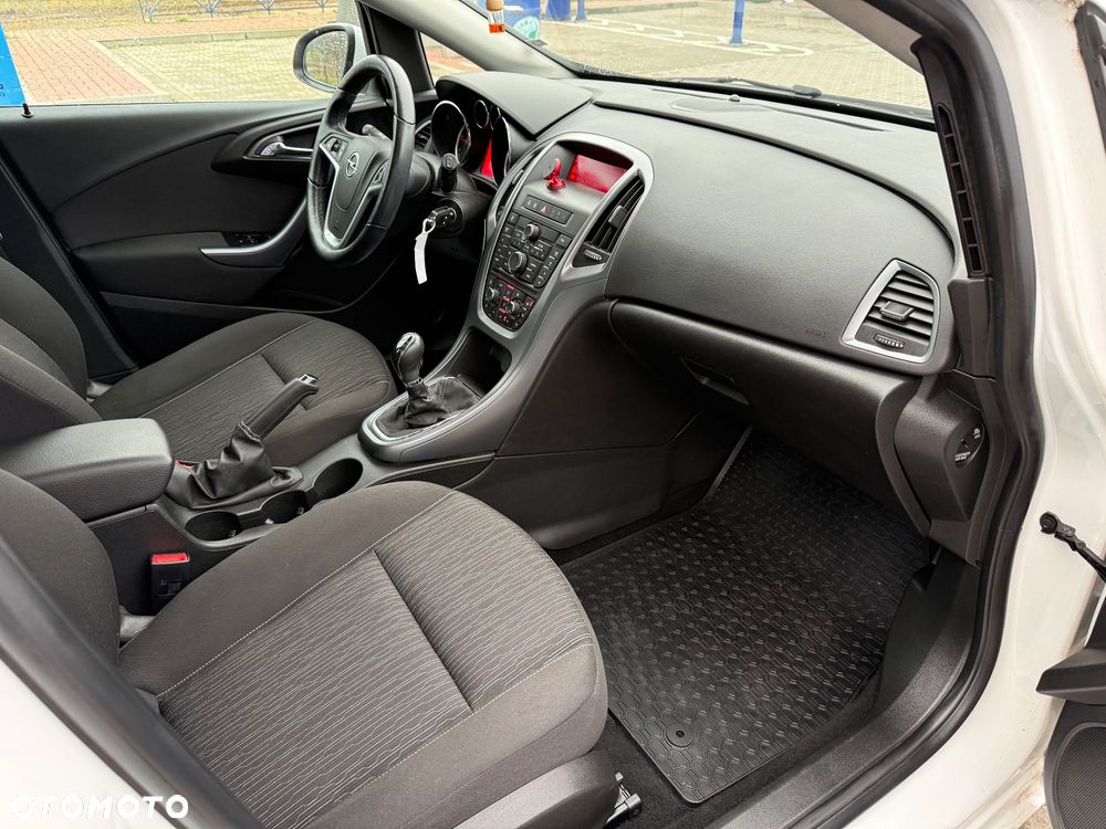 Opel Astra 1.7 CDTI DPF 150 Jahre - 16