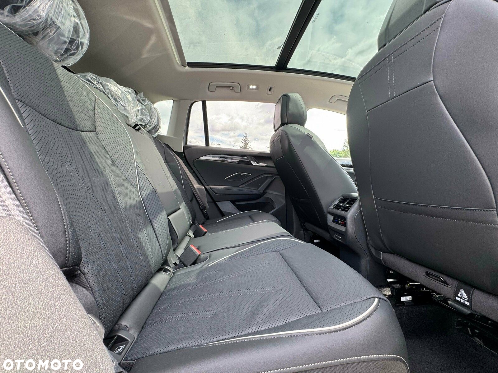 Volkswagen Tiguan - 22