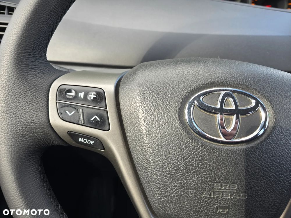 Toyota Verso 1.6 Sol EU5 - 19
