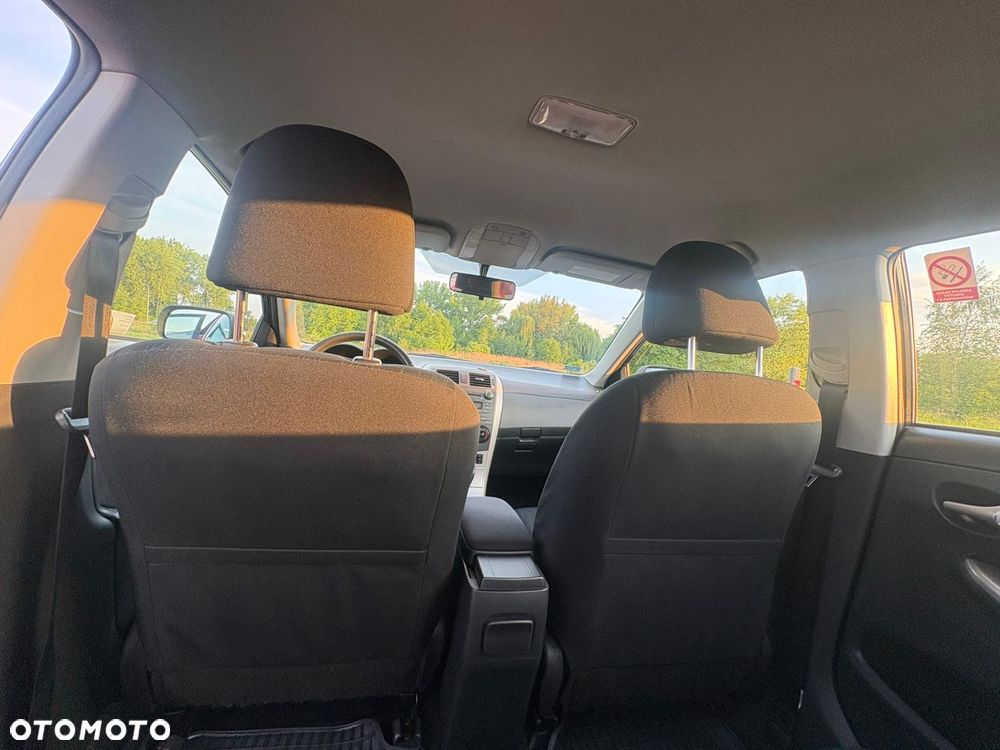 Toyota Corolla 1.6 Luna MM - 13