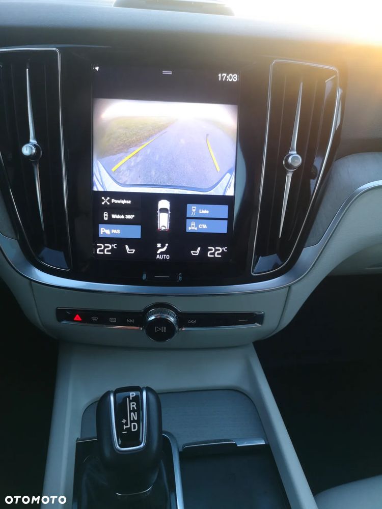 Volvo V60 Cross Country T5 Geartronic Momentum - 27