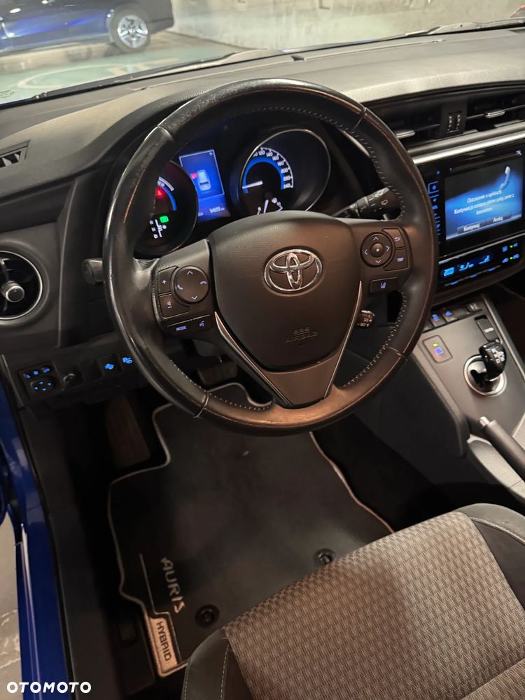 Toyota Auris - 10