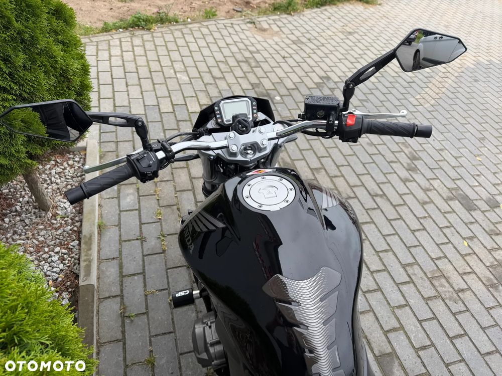 Honda Hornet - 28