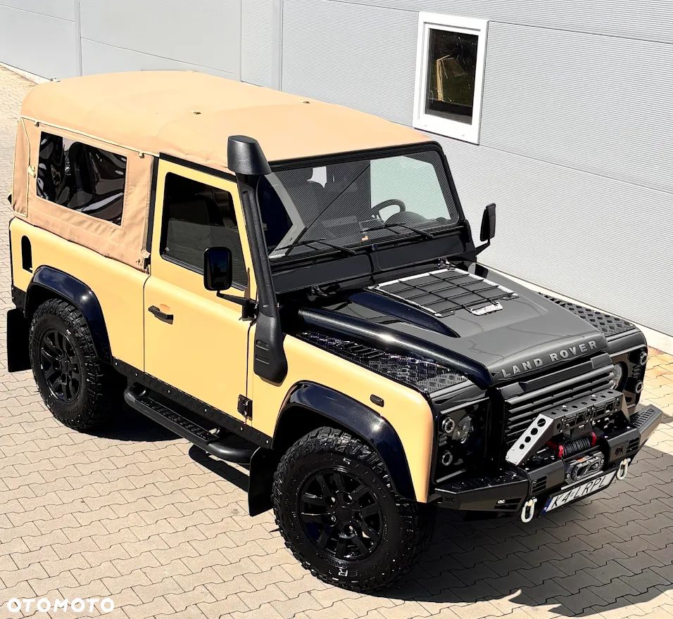 Land Rover Defender 2.4 TD4 SE - 14
