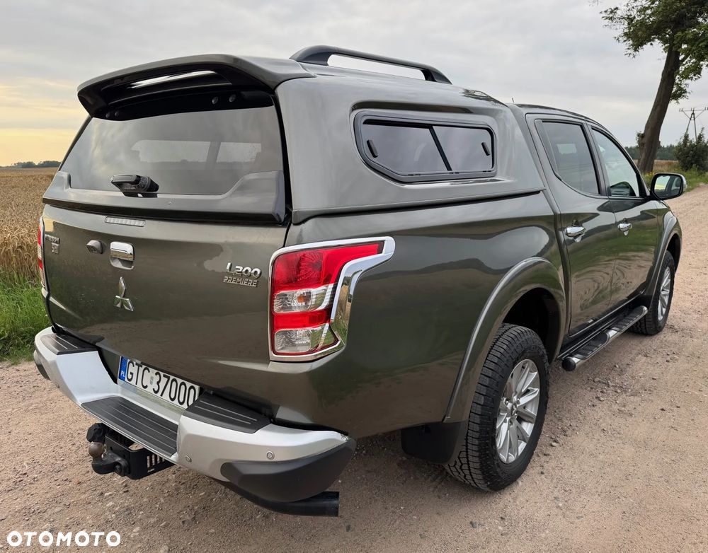 Mitsubishi L200 2.4 d DC Instyle Premiere Edition - 4