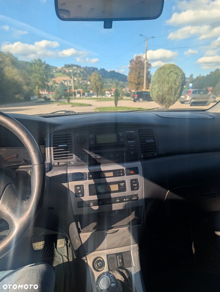 Toyota Corolla 2.0 D-4D Sol - 8
