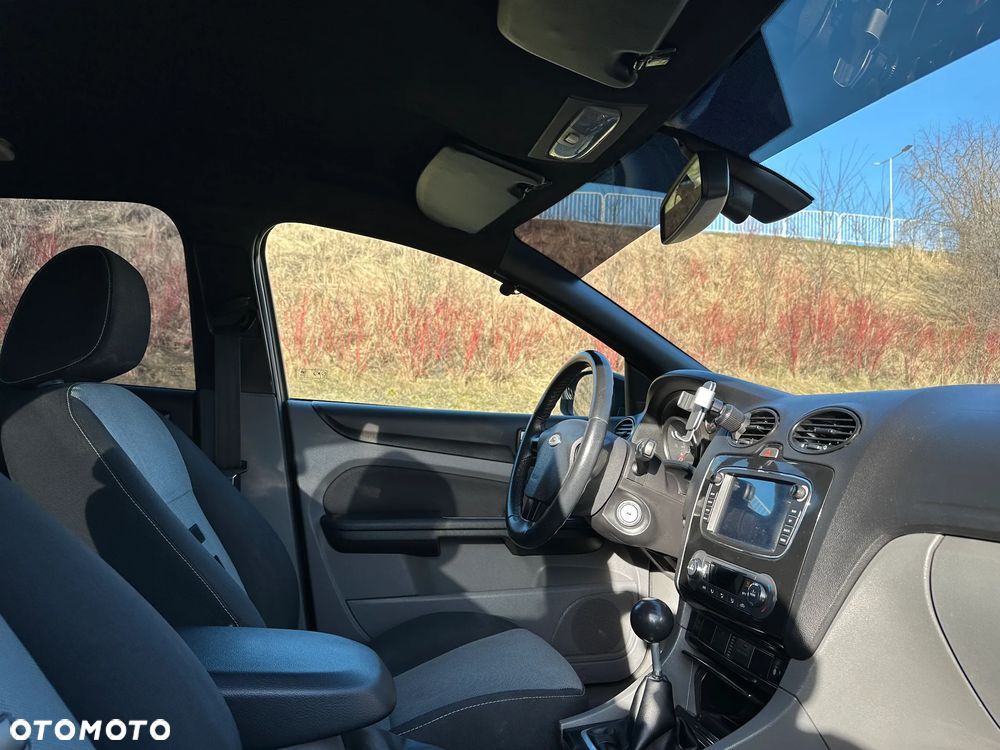 Ford Focus 1.6 TDCi cDPF Platinium X - 28