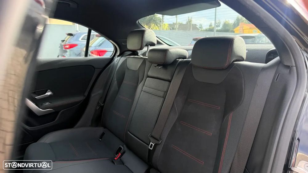 Mercedes-Benz A 200 Limousine d AMG Line Aut. - 13