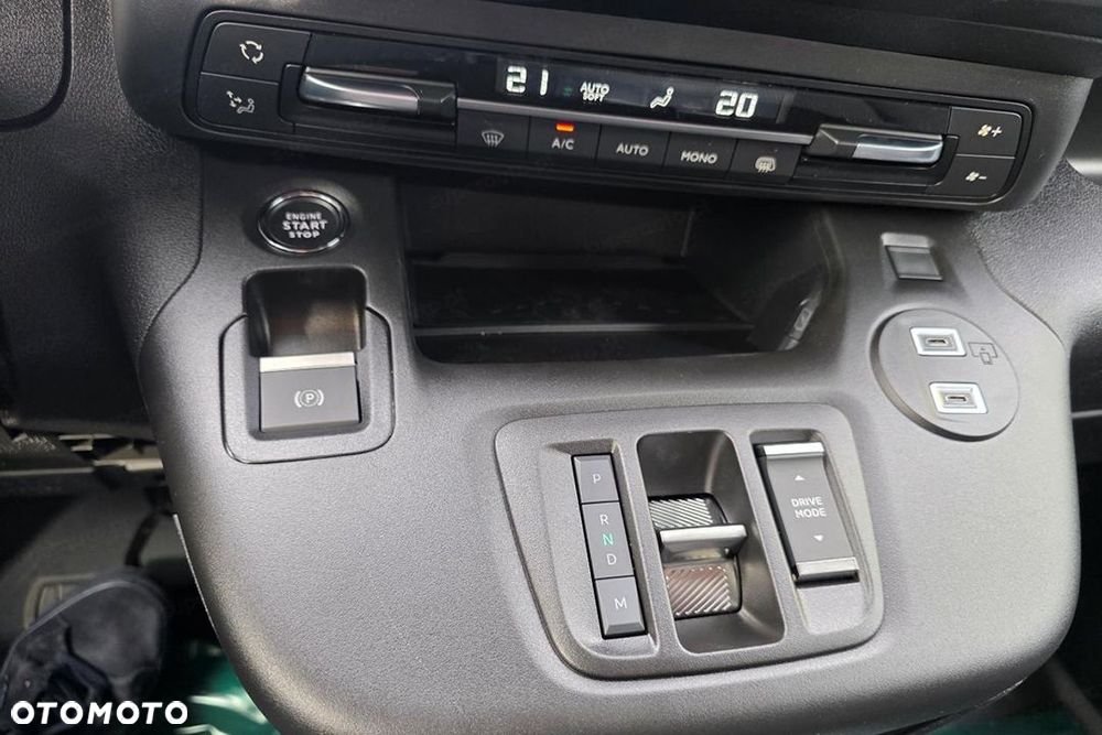 Peugeot Partner Van XL L2H1 EAT8 1.5 130KM - 16